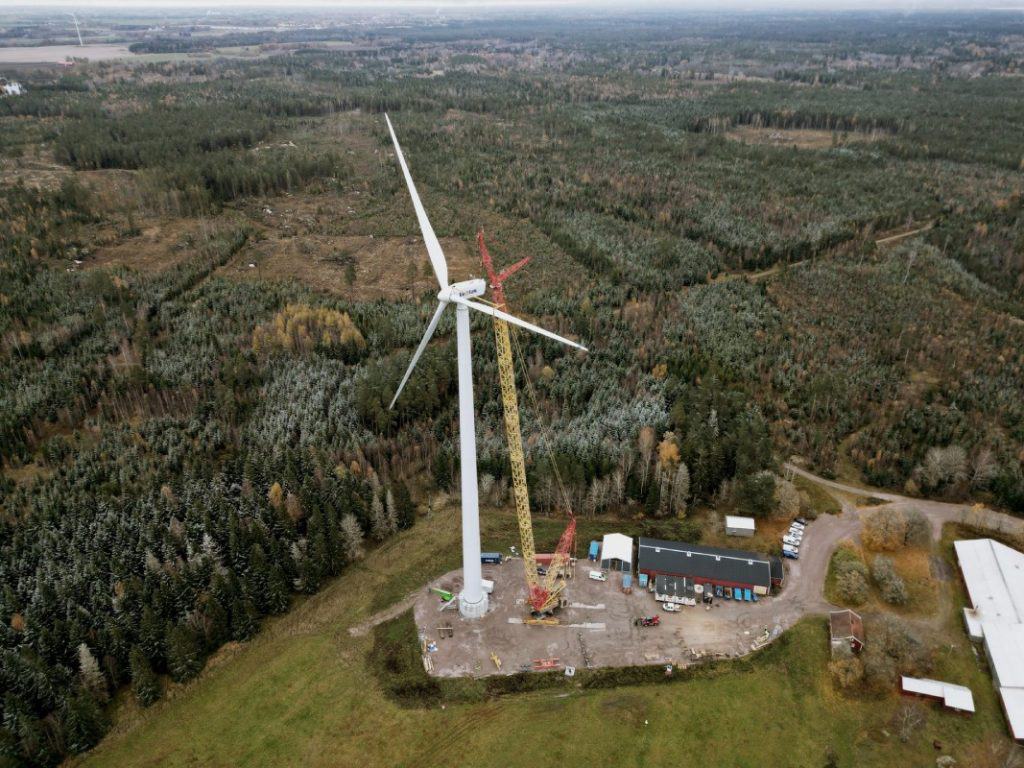 Maior turbina eólica de madeira do mundo já está funcionando