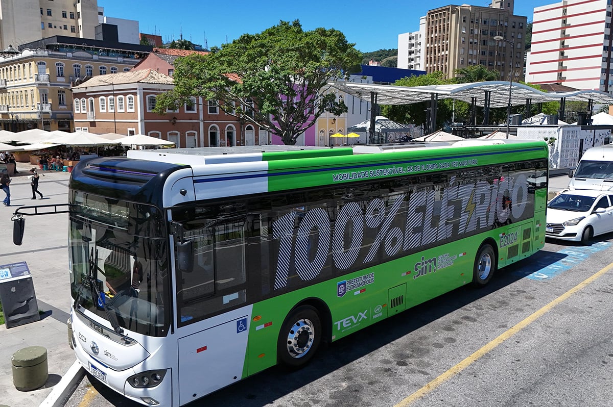 Primeiro ônibus 100% elétrico de Floripa começa a rodar