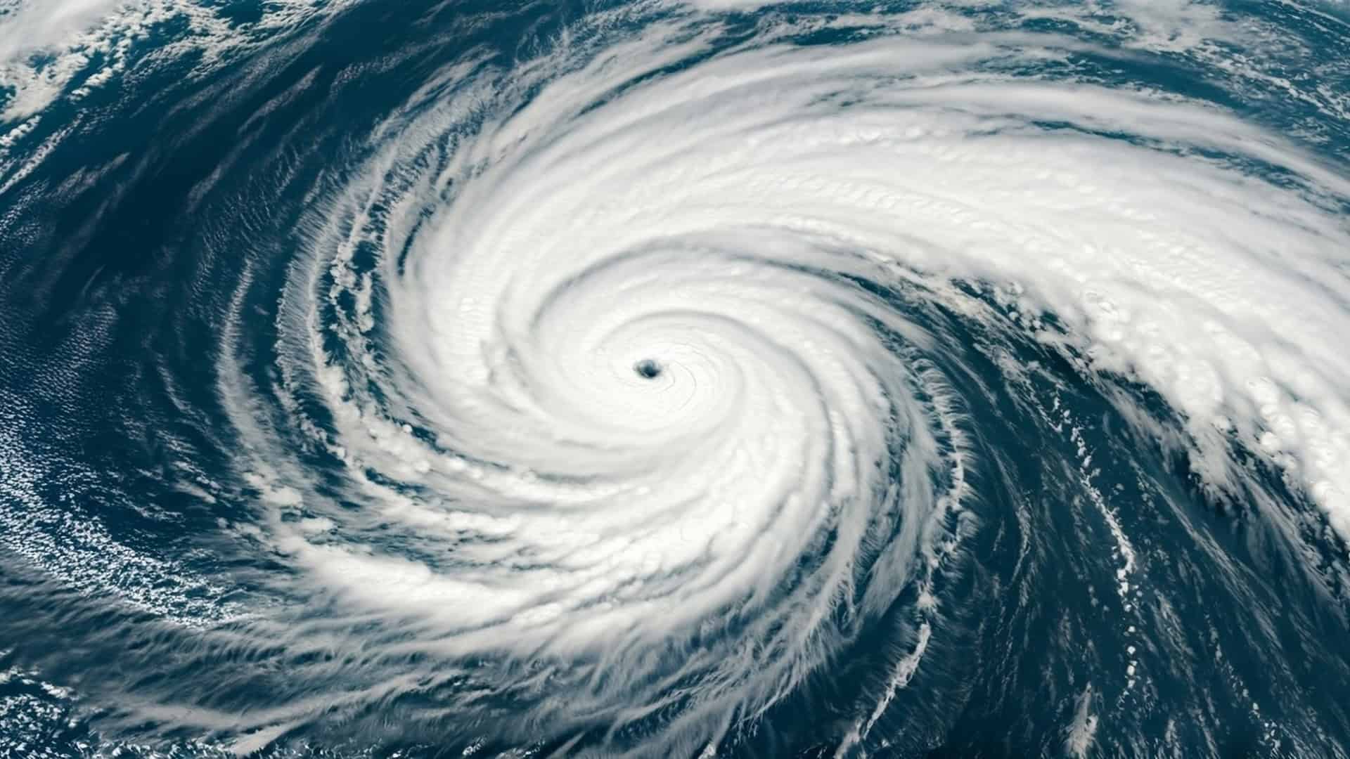 Ciclone avança para o Sudeste após causar estragos no Sul